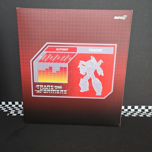 Transformers Ultimates Super 7 Tracks 8" Action Figure NM - Picture 8 of 10