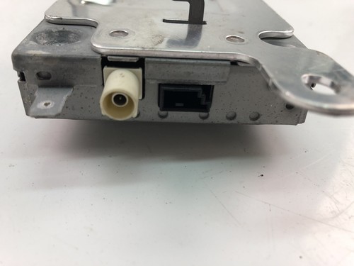 TESLA MODEL 3 Control Unit 1079755-00-D 2019 21335899 - Picture 4 of 4