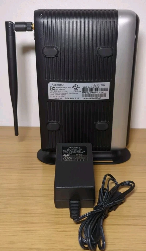 Actiontec GT724WGR 54 Mbps 4-Port 10/100 Wireless G Router (GS583AD3B01) - Image 3 of 4