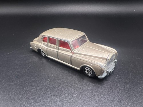 Tomica Vintage Rolls-Royce Phantom VI Tan NoF6 Japan Chipped Edges Played Shape - Picture 2 of 4