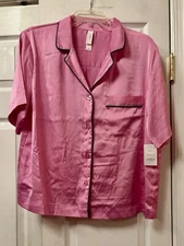 NWT Women’s Pink w/Black Trim Collared Short Sleeve  Pajama TOP ONLY Auden sz L