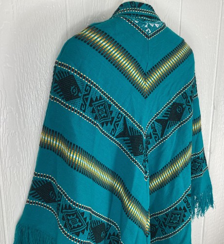 Poncho Artesanias Inca Lana Flecos Bordado Estampado Tribal Bufanda Borlas - Imagen 9 de 11