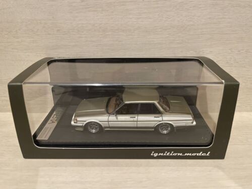 Ignition Model 1/43 Toyota Gx71 Cresta Super Lucent White/Gold Minicar - Picture 1 of 3