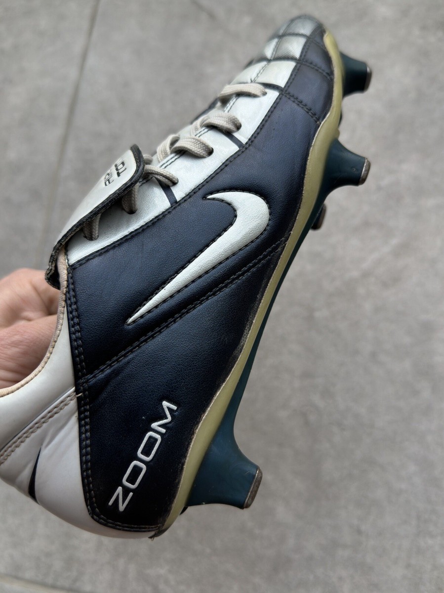 Vintage 2000s Nike Air Zoom Total 90 FG soccer cleats rare Vintage 2000s Nike Air Zoom Total 90 FG soccer cleats rare