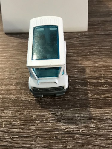 Hot Wheels 2010 NEUE MODELLE BROTKASTEN WEISS POSTTRÄGER HWPS - Bild 2 von 7