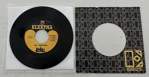 Love~7 And 7 Is/No. Fourteen~1st Press/45-NM Vinyl/Labels+Rare NM Elektra Sleeve - Picture 2 of 2
