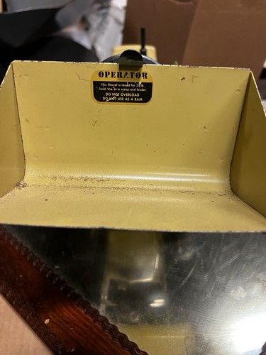 Vintage 1953 Nylint Payloader #1600 Beige pressed steel toy with look book - Picture 5 of 19