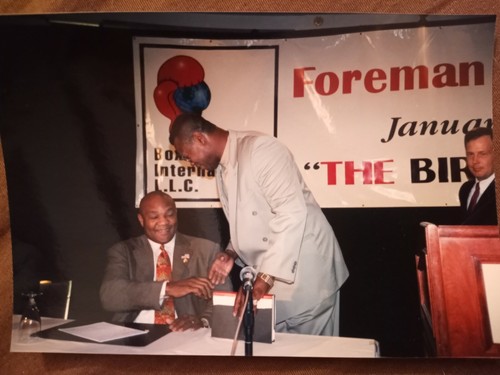 George Foreman - Larry Holmes HISTORISCHE BOXEN PRESSEMAPPE mit 8x10s Bildern - Bild 8 von 8