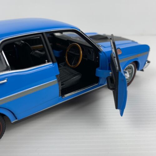 Trax 1/24 TRL2B 1971 Ford XY Falcon GTHO Phase 3 True Blue new in box - Picture 10 of 13