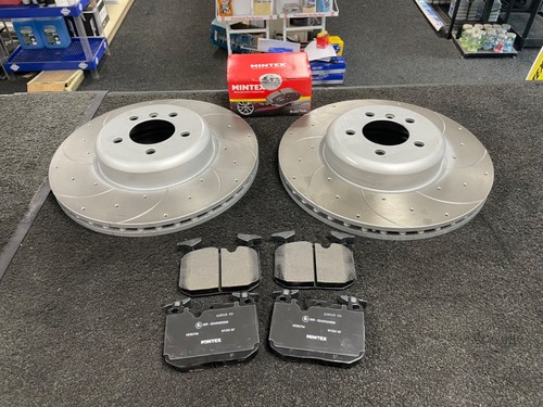 FOR BMW F30 F31 F32 DRILLED GROOVED BRAKE DISCS AND BRAKE PADS FRONT 370MM - Picture 1 of 1