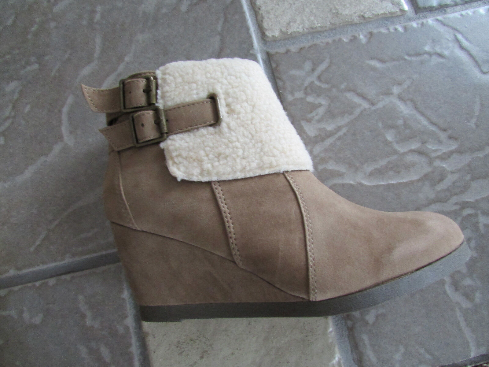 NEW MADDEN GIRL DEVINNNN TAUPE ANKLE BOOTS BOOTIES WOMENS 9 FREE SHIP NEW MADDEN GIRL DEVINNNN TAUPE ANKLE BOOTS BOOTIES WOMENS 9 FREE SHIP