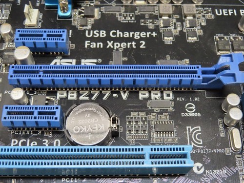 ASUS P8Z77-V PRO INTEL Z77 DDR3 LGA 1155 ATX MOTHERBOARD W/ I/O PLATE - Picture 3 of 5