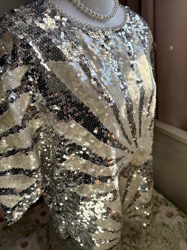 VTG 80S Silver White Opalescent Sequin Disco Top Blouse Amazing Shimmer M-L - Picture 8 of 12