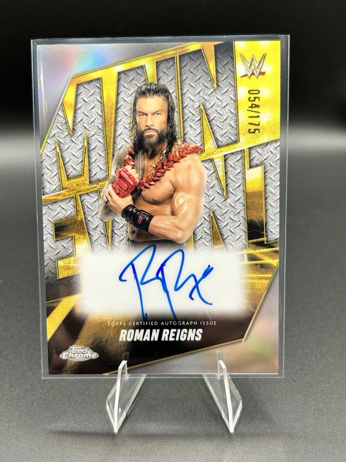 2025 Topps Chrome WWE Roman Reigns Main Event Auto Refractor /175
