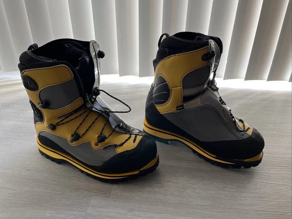 Botas de montañismo La Sportiva Spantik para hombre, talla 40 (talla 7,5) Foto 3 de 4