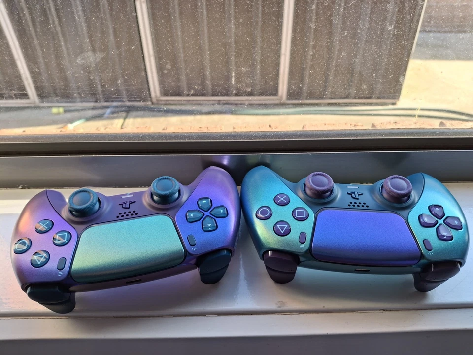 PlayStation 5 DualSense Wireless Controller - Chroma Indigo Teal Hybrid Jokers  - Image 2 of 4
