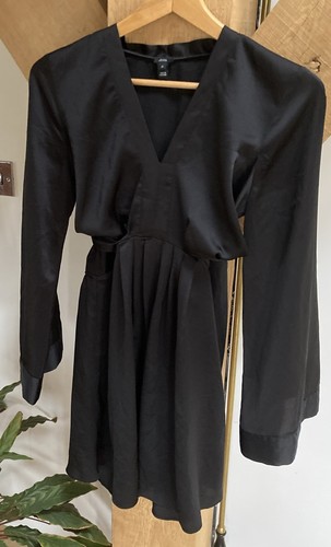 River Island Black Satin kimono style Dress size 12 V Neck Long wide Sleeves - Picture 2 of 11