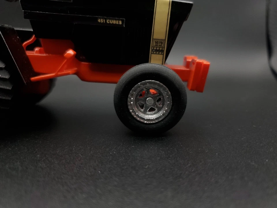 1/16 scale 1070 Case Demonstrator Garden Puller Black Knight pulling tractor - Image 4 of 4