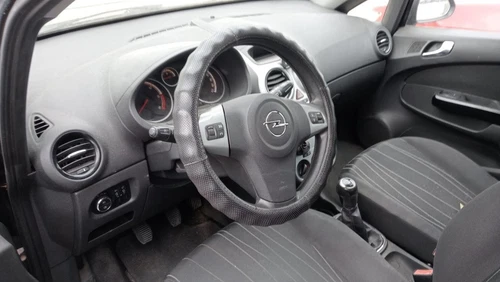 Capot pour OPEL CORSA D CATCH ME remises 2010 7213348
