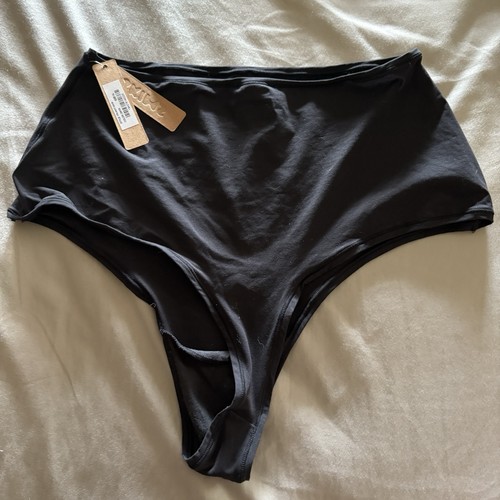 Tanga de cintura alta Skims Fits Everybody Onyx XL NUEVO CON ETIQUETAS - Imagen 2 de 5