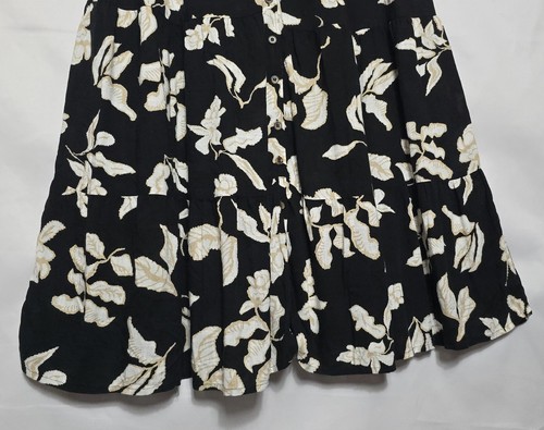 Damenkleid neu mit Etikett Sonoma Knopfleiste Rüschen unten schwarz geblümt Größe Small - Bild 4 von 8