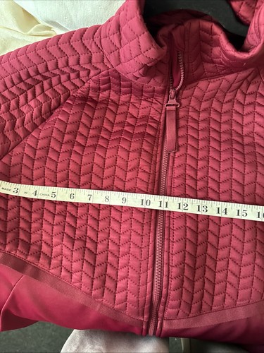 Avis Women’s Quilted jacket XL 16-18 Maroon Full Zip NEW WITH TAGS - Picture 11 of 16