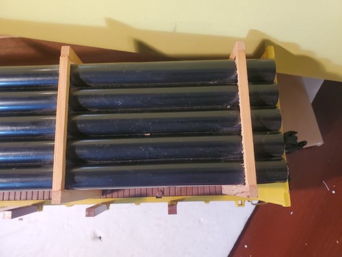 AristoCraft 46406 1:29 Scale Pennsylvania MOW Bulkhead 40' Flat Car w/ Load OB - Picture 8 of 24