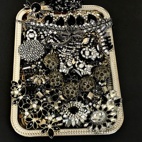 Broken Black Gray Rhinestone Costume Jewelry Lot Craft Upcycle Repair Repurpose - Foto 1 di 14