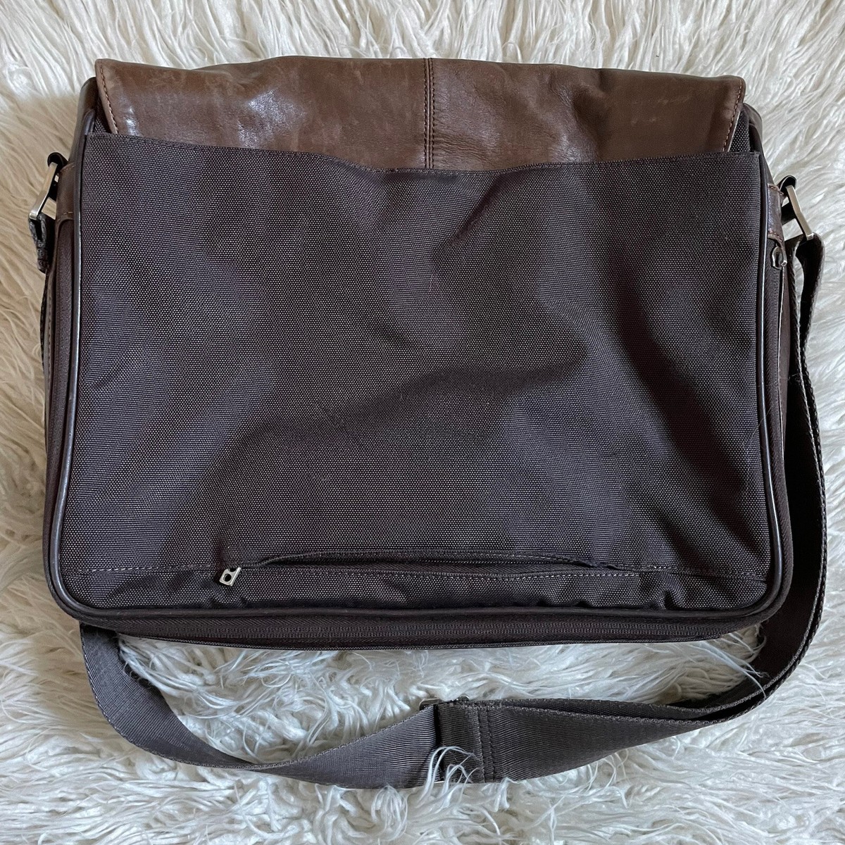 Knomo messenger cheap