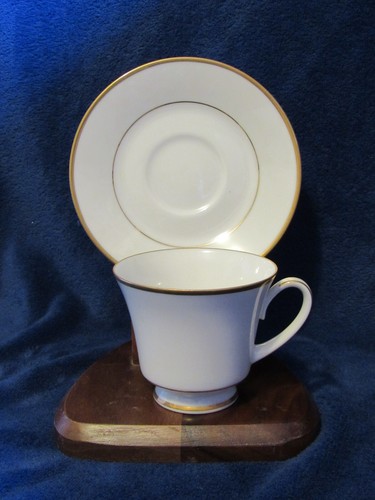 2 juegos de taza de té y platillo Noritake Contemporary Heritage 2982 patas excelente+ - Imagen 2 de 3