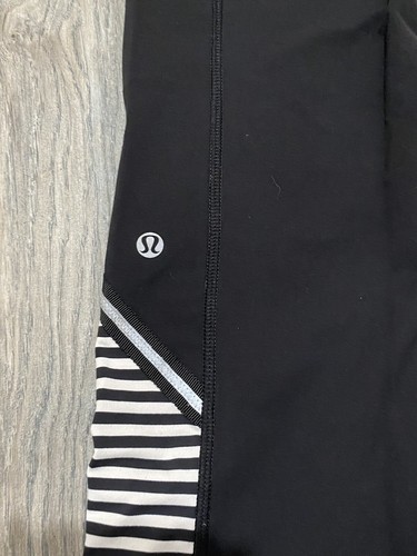 Lululemon Run Ice Queen Flare Pants Black White Stripe Size 4 - Picture 12 of 12
