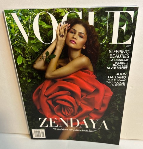 VOGUE, May 2024, Zendaya, New - Picture 3 of 7