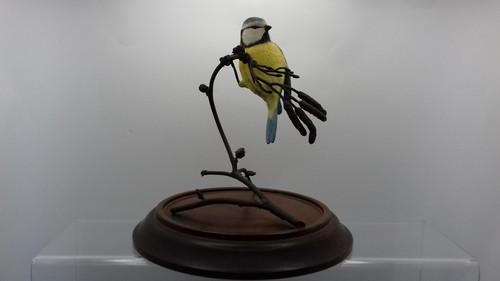 Vintage Coalport Vogel Figur: Blaumeise auf Bronze Kätzchenzweig auf Holzsockel