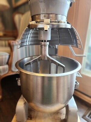 Hobart Classic A-200T, 20 Quart Mixer, Bowl, Beater & Safety Cage - REFURBISHED Hobart Classic A-200T, 20 Quart Mixer, Bowl, Beater & Safety Cage - REFURBISHED