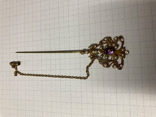 Alte Schmucknadel mit Kette - Bild 4 von 4