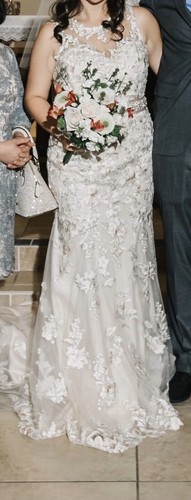 BHLDN Wedding Dress - Nouveau Gown in Ivory - Picture 4 of 6