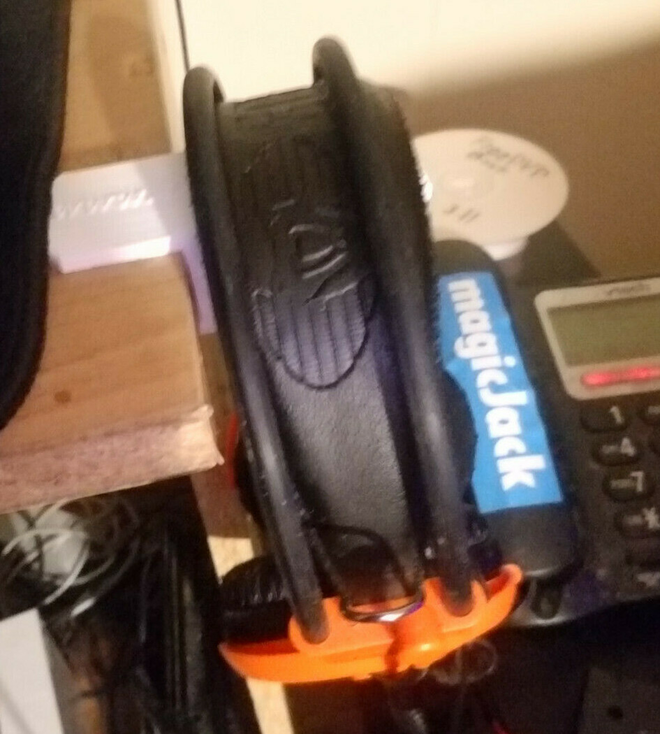 Headphone Cradle/Stand, Hanging Desk Mount 3D Printed by VTSTech - Picture 4 of 4