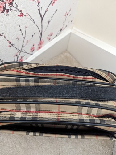 Burberry Unisex Vintage Canvas House Check Haymarket Shoulder Bag Case - Picture 7 of 17