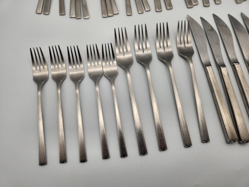 Gourmet Crest stainless flatware mixed lot 37 pieces unknown pattern - Picture 5 of 9