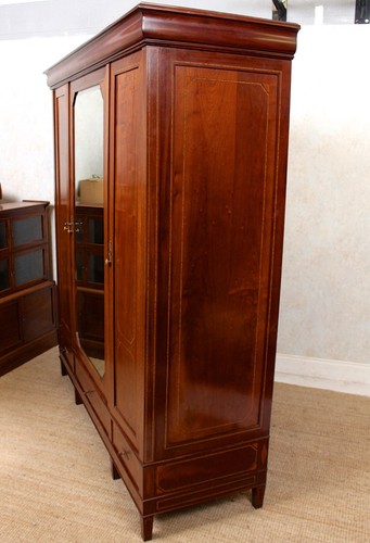 Antique Victorian Wardrobe Triple Mirrored Compactum 19th Century - Picture 9 of 12