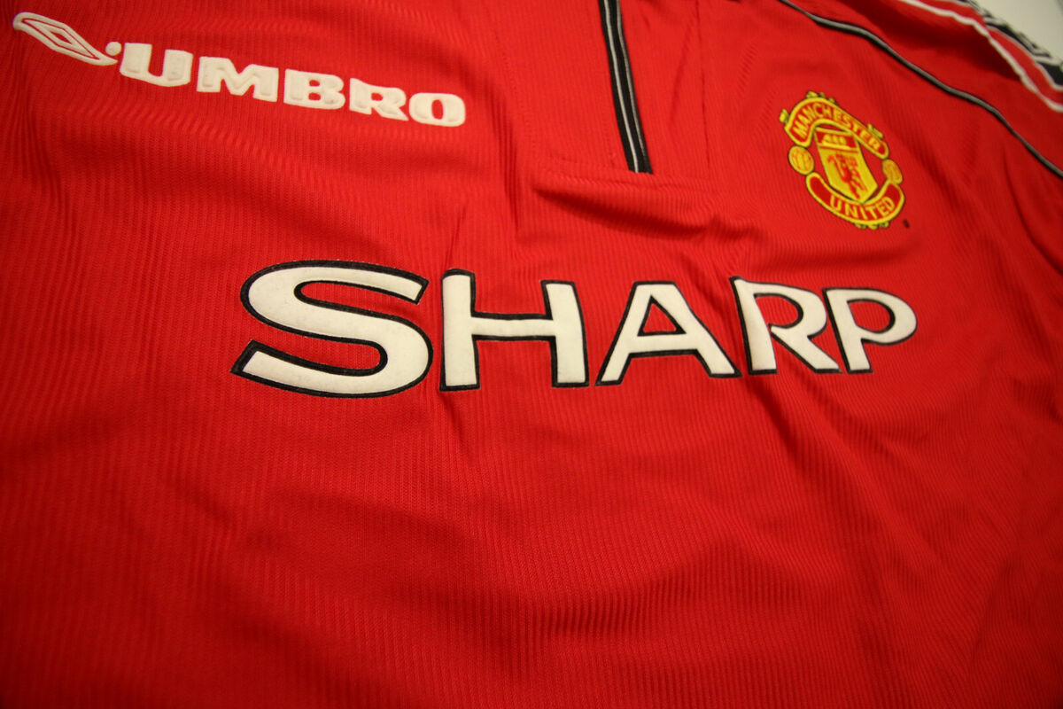 Vintage Manchester United Soccer Jersey Mens M Umbro SHARP Vintage Manchester United Soccer Jersey Mens M Umbro SHARP