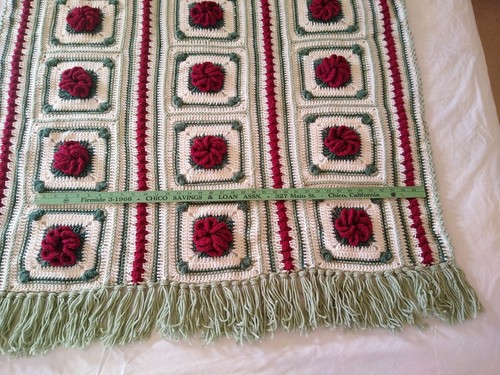 CHRISTMAS RED ROSE handmade AFGHAN BLANKET green crochet GRANNY SQUARE 3d throw - Picture 14 of 18
