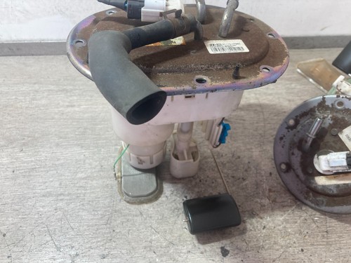 KIA SPORTAGE 2010 2.0 DIESEL IN TANK FUEL SENDER UNIT 31110-1F980/ 31130-2E900 - Picture 3 of 6