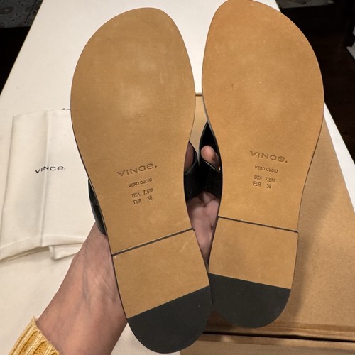 NEW! Vince Ellis Women’s Black Leather Thong Flat Sandals Size 7.5 $295 - Picture 10 of 10