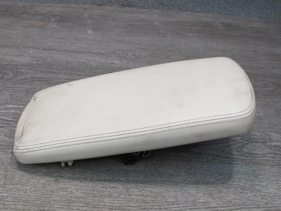 2010 LEXUS GSE20L IS350 IS250 ПЕРЕДНЯЯ ЦЕНТРАЛЬНАЯ КОНСОЛЬ ПОДЛОКОТНИК КОЖАНЫЙ АЛЕБАСТР OEM - Изображение 3 из 4