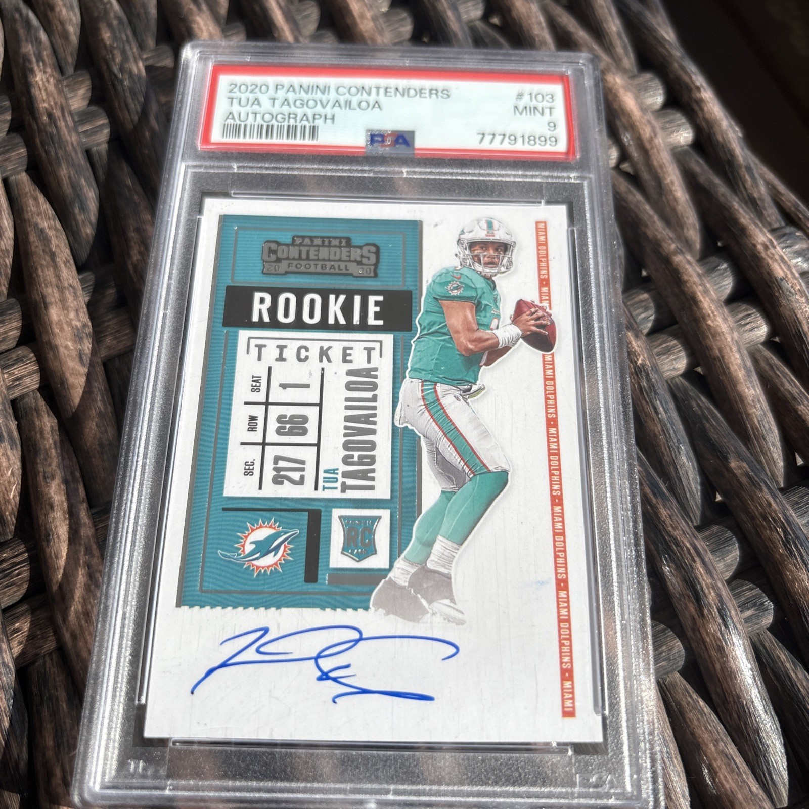 2020 Panini Contenders - RPS Tua Tagovailoa #103 (AU, RC)