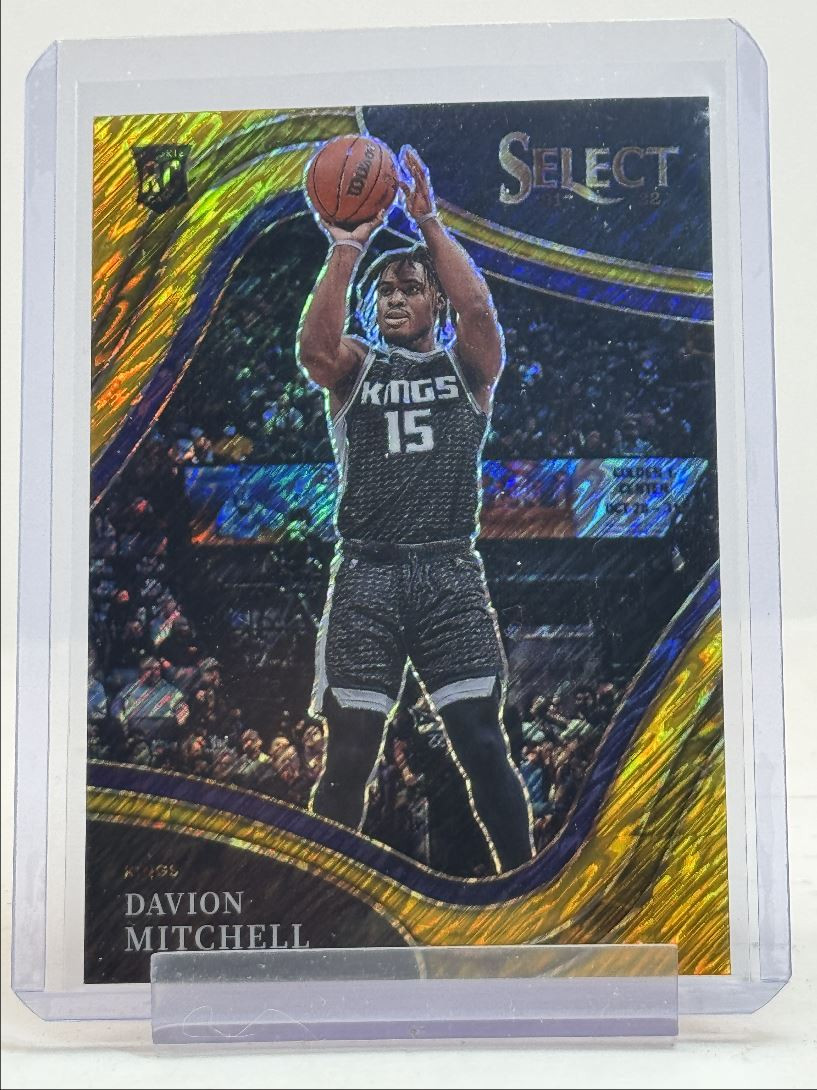 DAVION MITCHELL 2021-22 SELECT COURTSIDE ROOKIE GOLD SHIMMER RC 01/10 Q1169