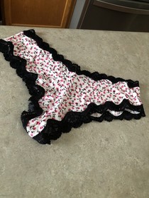 Womens Victorias Secret Sexy Little Things Cheeky Panties Size L NEW!NWT10899533