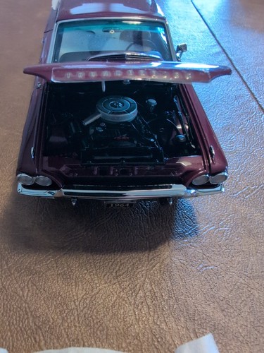 DANBURY MINT LIMITED EDITION 1964 FORD THUNDERBIRD HARDTOP  BURGUNDY METALLIC  - Picture 5 of 17