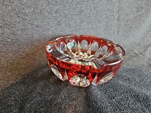 VINTAGE SAINT LOUIS AMBASSADUER CRYSTAL RED ASHTRAY -WITH MAKERS MARK - Picture 9 of 9